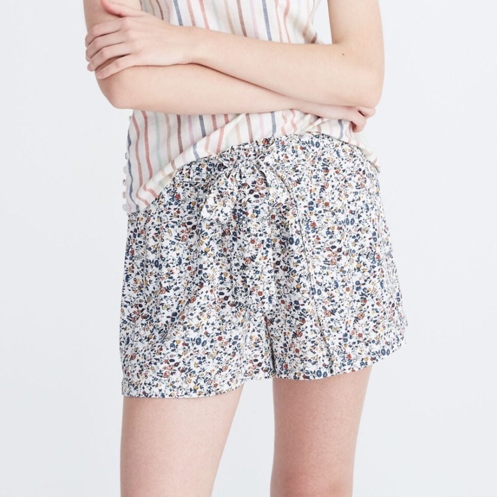 Madewell Drawstring Drapey Pull-On Shorts in Blossoming Vines